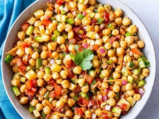 115) Chana Salad