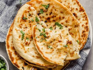 73) Garlic naan