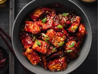 31) Paneer Chilli 