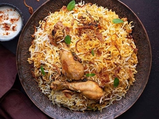 90) Chicken Biryani