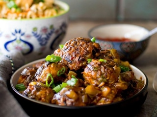 32) Veg Manchurian