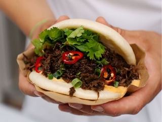 Булочка Бао з телячими щічками