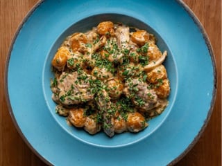 Gnocchi dyniowe z borowikami i polędwiczką