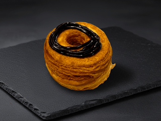 Cronut - tmavá čokoláda