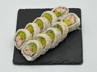 California z sałatką surimi