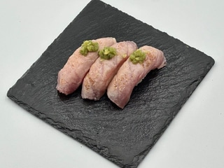 Nigiri Tuńczyk Opiekany 