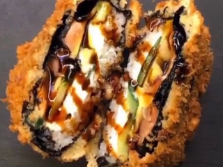 SUSHI BURGER