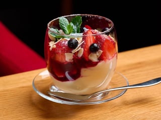 ЯГІДНА РАПСОДІЯ