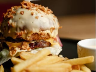 CHEESEBURGER