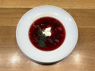 ЧЕРВОНИЙ БОРЩ З ТЕЛЯТИНОЮ