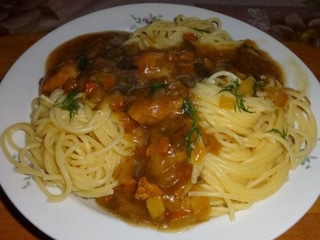 Gulasz ze spaghetti
