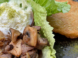 Телячий язик з картопляними драниками та грибами (Veal tongue with potato pancakes and mushrooms) 