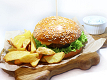 Бургер-меню “BEEF” 280 грн(з водичкою), 260 грн(без водички)