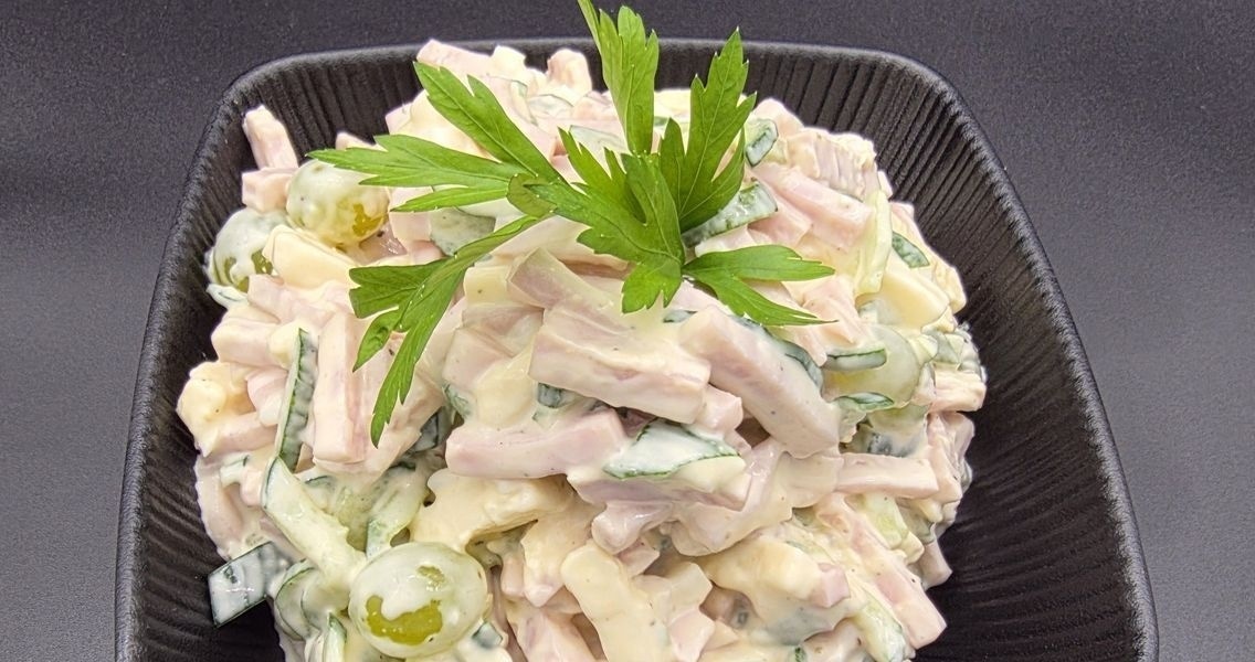 külm laud singi juustu viinamarja salat.jpg