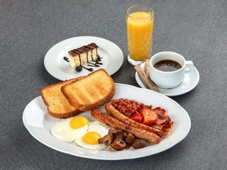 АНГЛІЙСЬКИЙ СНІДАНОК