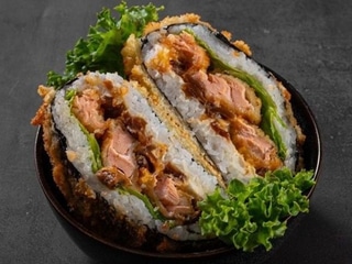 Sushi Burger Chrupiący łosoś