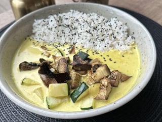Zeleninové curry, jasmínová rýže