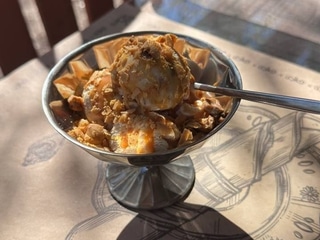Морозиво "Снікерс"