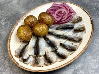 Тюлечка пряна з картоплею та цибулькою