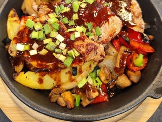 POLĘDWICZKA NA WARZYWACH PIECZONYCH