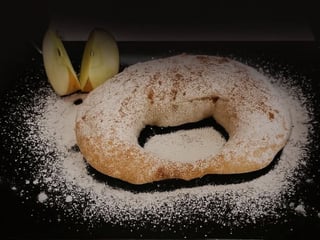 MINI CALZONE z jabłkiem i cynamonem