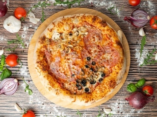 21. Quattro Stagioni 32 cm