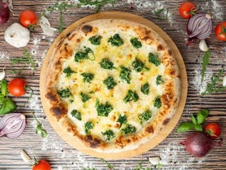 16. Spinaci 32 cm