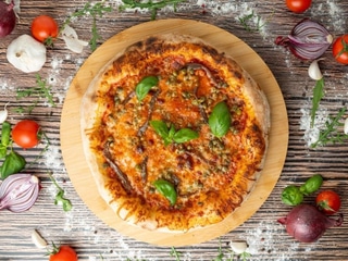 4. Napoletana 32cm