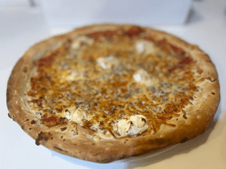 26. Pizza Quattro formaggi