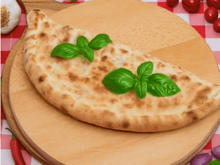 Calzone Quattro Formaggi