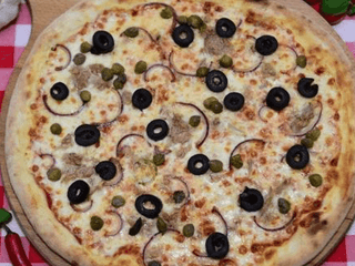 Pizza Tonno