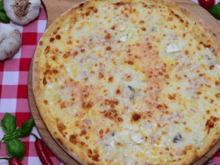 Pizza Quattro Formaggi