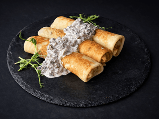 Млинці з грибами та куркою