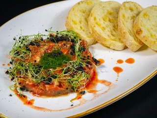 Тартар з лосося 