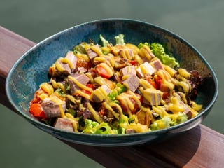 З язиком та овочами BBQ