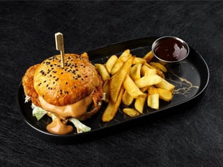 Crunch chicken burger