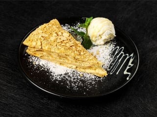 Наполеон з пломбіром