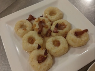 Палюшки зі шкварками