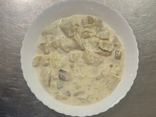 Гриби в сметані