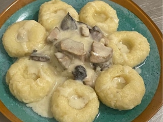 Палюшки з грибним соусом