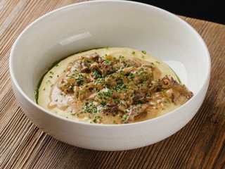 Бефстроганов з телятини та картопляним пюре