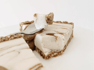 RAW - десерт Чізкейк карамель