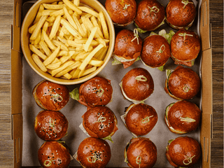 Бокс міні бургерів (за попереднім замовленням)