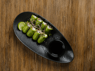 Шпинатні завиванці з лососем