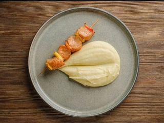 Міні шашличок з лосося та картопляним пюре