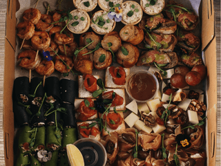 Бокс холодних закусок (за попереднім замовленням)