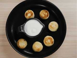 Бейбі сирнички зі сметаною