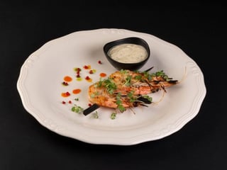 Шашлички з креветок  з соусом  “Тар-тар”