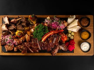 М'ЯСНЕ АСОРТI-ГРИЛЬ  “VIP”