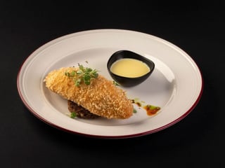 Котлета  по-Киiвськи пiд гiрчичним соусом